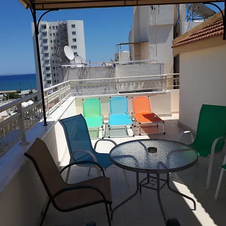 Apartman Panikos I Lárnaka