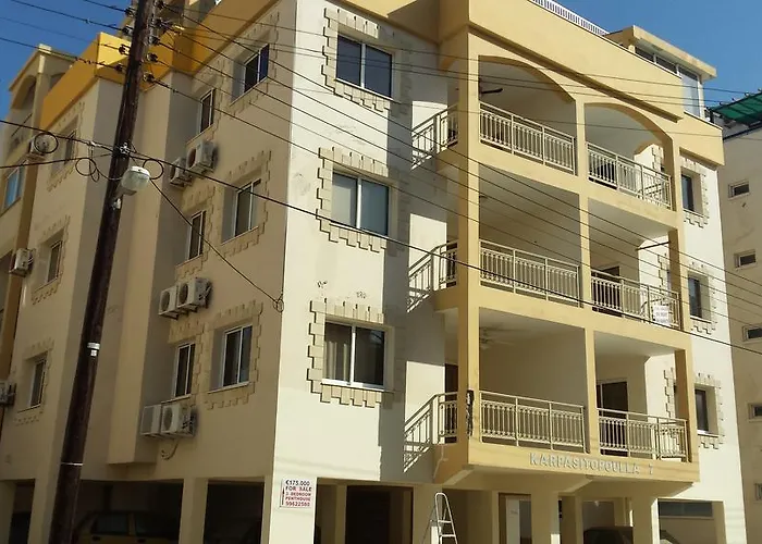 Panikos I Apartamento Lárnaca